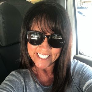 Meet your Posher, Janine